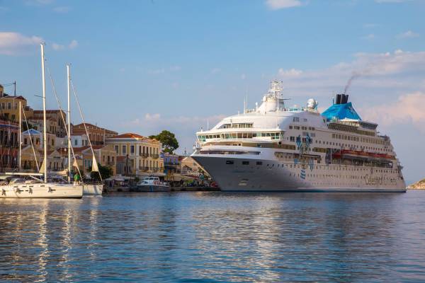 Η Celestyal Cruises "σάρωσε" στα βραβεία Cruisers' Choice Awards