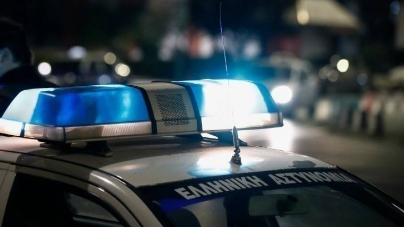 Αφησαν βρέφος μόνο του στο μπαλκόνι και κοιμούνταν με κλειστές μπαλκονόπορτες