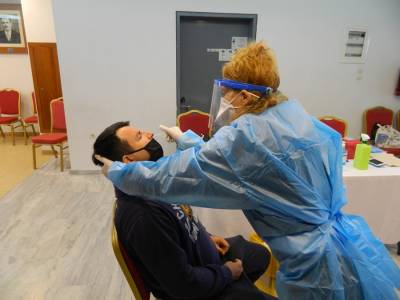 Μοριακά τεστ στο Δημαρχείο Μεσσήνης