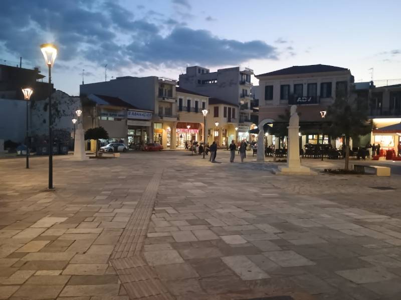 Κάτω από το χαλί της Costa Navarino