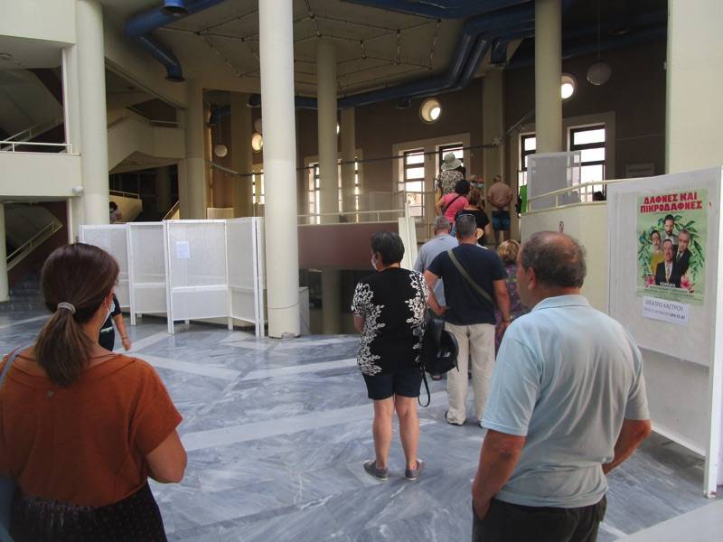 Καλαμάτα: Ουρά για κάρτες εισόδου στη αποψινή συναυλία της Αρετής Κετιμέ