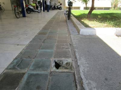 Σπασμένο τζάμι