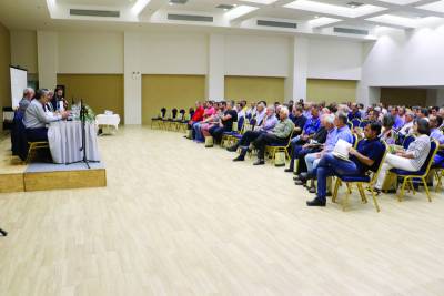 Συνάντηση για το ελαιόλαδο από την επιχείρηση BLÄUEL