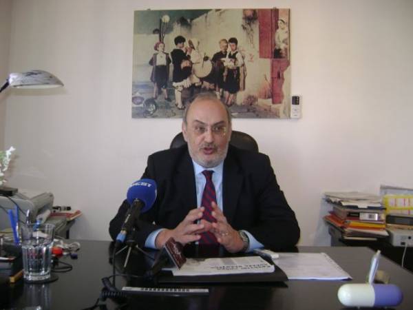 &quot;Υμνοι&quot; Κατσίβελα για Κόλλια