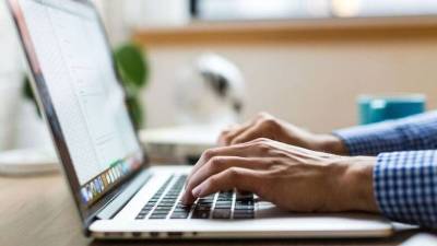 Ξεκινούν οι αιτήσεις για το νέο πρόγραμμα επιχειρηματικότητας με έμφαση στην ψηφιακή οικονομία