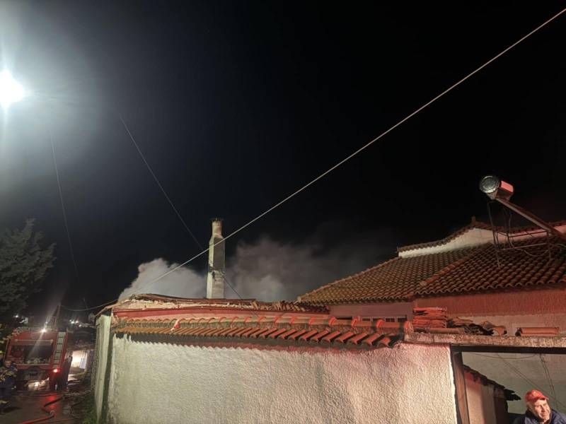Σοβαρές ζημιές από φωτιά σε δύο σπίτια στον Αριστομένη