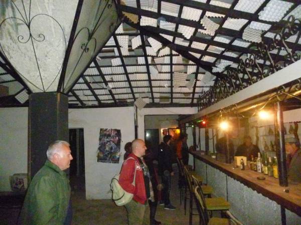 Ξανάνοιξε για λίγες ώρες η ιστορική παμπ &quot;Φανάρι&quot; στην Καλαμάτα, &quot;πλημμυρίζοντας&quot; με αναμνήσεις (φωτογραφίες)