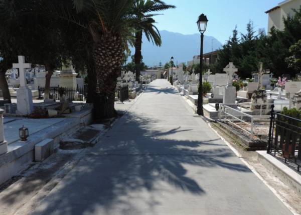 Κατάργηση 45 τάφων στο νεκροταφείο Καλαμάτας