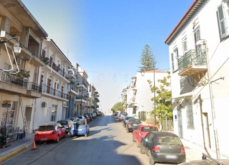 Καλαμάτα: Συζήτηση για διαγώνια στάθμευση στη Σταδίου