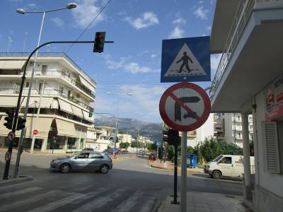 Απαγόρευση μόνο για τα φορτηγά 