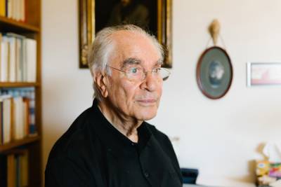 Ο Χρ. Γιανναράς στο εργαστήριο Αρχαίας Ρητορικής