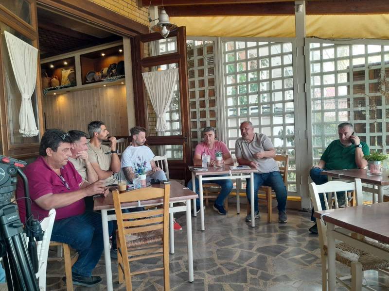 Λύση για να ανοίξουν ζητούν οι επαγγελματίες εστίασης σε Μικρή Μαντίνεια και Κιτριές