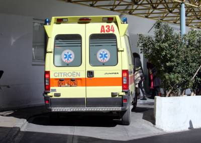 Τραυματισμός γυναίκας από πτώση στο κέντρο της Καλαμάτας