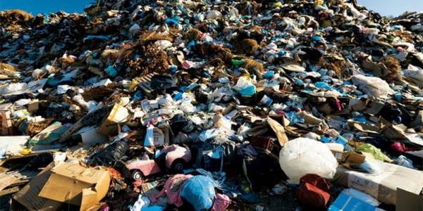 Αντιδήμαρχος Καλαμάτας κατηγορούμενος για εναπόθεση σκουπιδιών