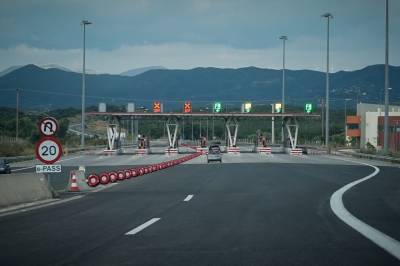Επένδυση προσδοκιών σε επιδοτούμενους δρόμους