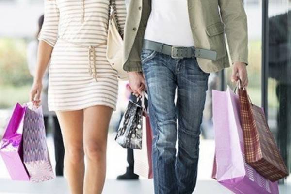 Ξεκινούν εκπτώσεις την Τρίτη 1 Νοεμβρίου