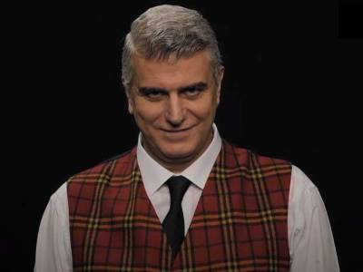 Ο Βλαδίμηρος Κυριακίδης στη «Ε»: «Η Καλαμάτα έχει γίνει μια κούκλα, θα ζούσα άνετα σε αυτήν»