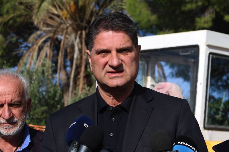 Αθανασόπουλος: “Καμία έλλειψη στα σχολεία της Μεσσήνης” (βίντεο)