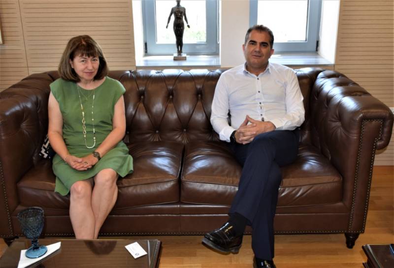 Με τη νέα αερολιμενάρχη συναντήθηκε ο δήμαρχος Καλαμάτας