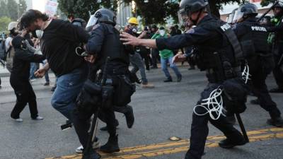 Συλλήψεις και απαγόρευση κυκλοφορίας στο Λος Άντζελες μετά τις ταραχές (βίντεο)