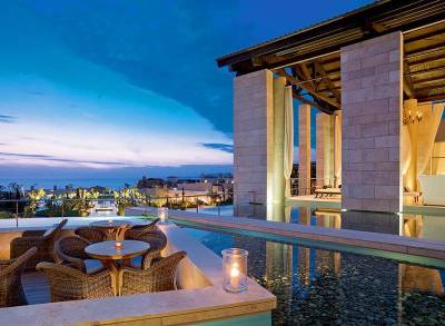 &quot;Με το χέρι στο κουμπί&quot; για opening η Costa Navarino