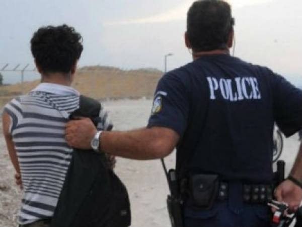 25χρονος από το Πακιστάν συνελήφθη στην Κόρινθο για ανθρωποκτονία κατά συρροή