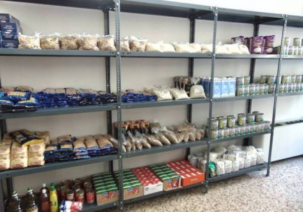 Διανομή τροφίμων από το Δημοτικό Παντοπωλείο Καλαμάτας