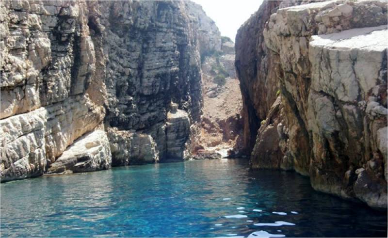 Kάστρα και οχυρά της Μεσσηνίας: Η Πρώτη (α&#039; μέρος)