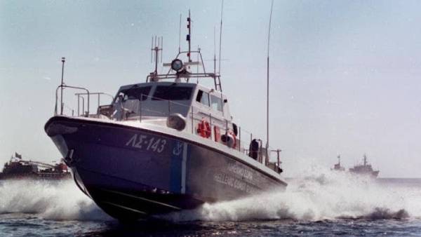 Διάσωση 29 μεταναστών ανοιχτά της Κορώνης - Κατευθύνονται στο λιμάνι της Καλαμάτας