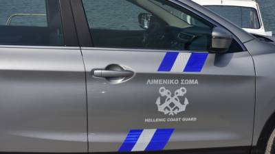 Καταδίωξη με πυροβολισμούς μεταξύ λιμενικών και τεσσάρων ατόμων που έκλεβαν καταλύτες ΙΧ στη Γλυφάδα