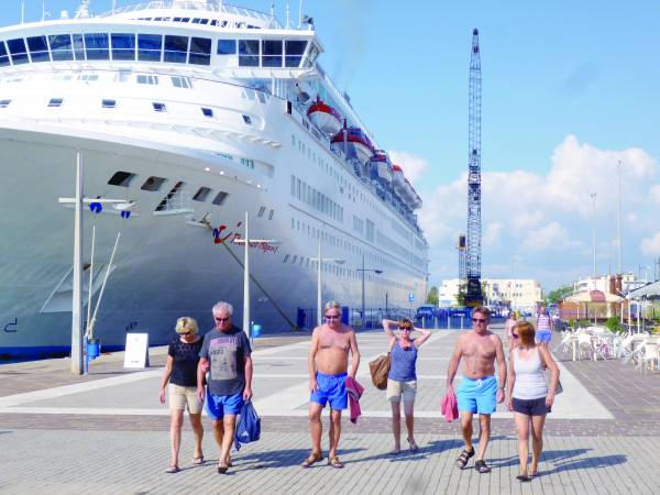 1.459 τουρίστες στην Καλαμάτα με το "Thomson Majesty"