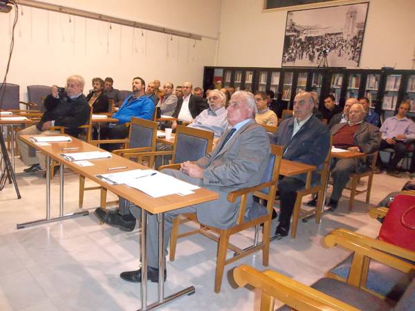 Ελάχιστοι επιχειρηματίες στην ενημέρωση για τα "κόκκινα δάνεια"