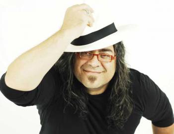 Ο Παντελής Αμπαζής στο "Yiamas gastro bar"