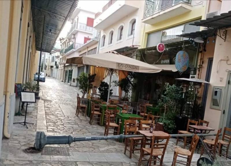 Μάκαρης για πτώση δημοτικού στύλου στο Ιστορικό Κέντρο Καλαμάτας