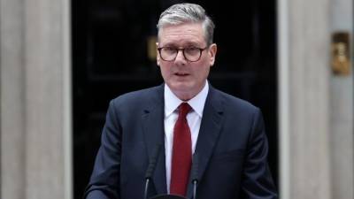 Στάρμερ: Η Βρετανία δεν θα παραδώσει ποτέ τη σημαία της στην ακροδεξιά