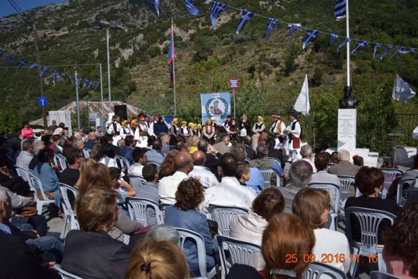 Η Νέδουσα τίμησε το Νικηταρά