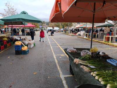 Καλαμάτα: Πάνω από τους μισούς παραγωγούς της λαϊκής αγοράς συμμετέχουν στην απεργία
