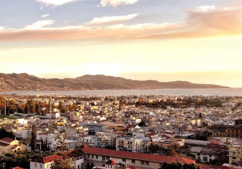 Παραδίδουν τα κλειδιά...