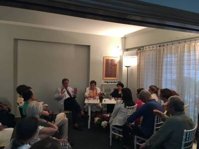 Παρουσιάστηκε στην Αθήνα ο κατάλογος της Συλλογής Ελληνικών Ενδυμασιών