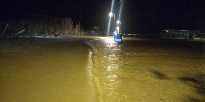 Πλημμύρισε ο δρόμος στην Αγία Κυριακή Φιλιατρών 