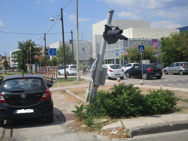 Το τράκαραν…