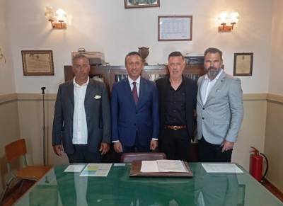 ΕΝΩΣΗ ΠΡΟΕΔΡΩΝ ΚΟΙΝΟΤΗΤΩΝ ΜΕΣΣΗΝΙΑΣ: Συνάντηση με Μαντά για θέματα αυτοδιοίκησης