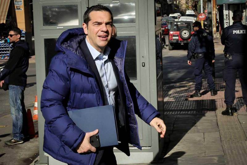 Τσίπρας στο Facebook: "Με τη Συμφωνία των Πρεσπών ανοίγουμε το δρόμο..." (βίντεο)