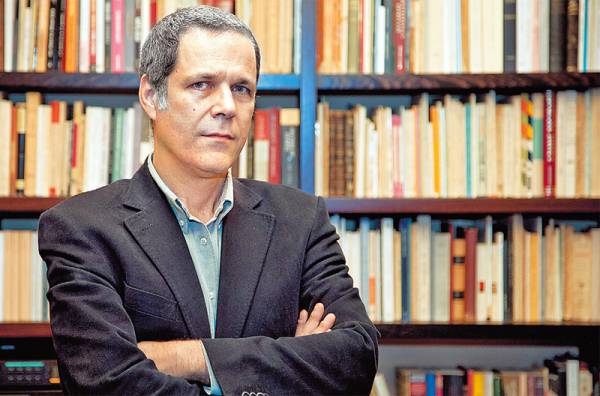 Ο Θάνος Τζήμερος στην Καλαμάτα για το Ροταριανό Ομιλο