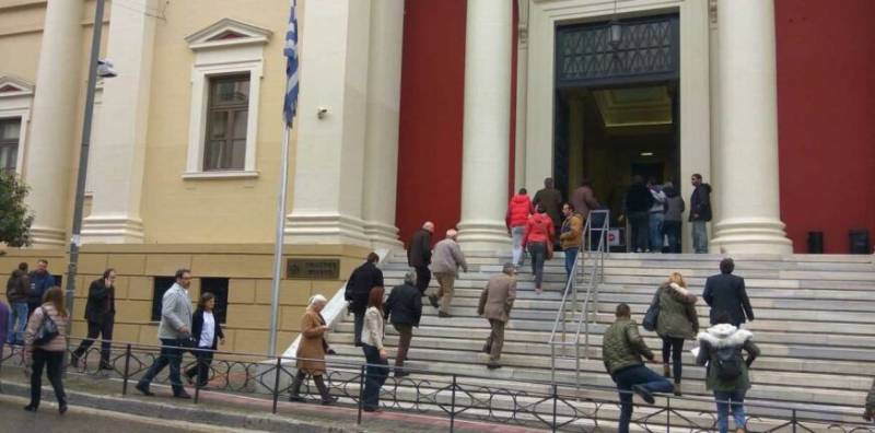 Πάτρα: Προφυλακιστέος ο 82χρονος συνταξιούχος γιατρός που κατηγορείται για παιδική πορνογραφία