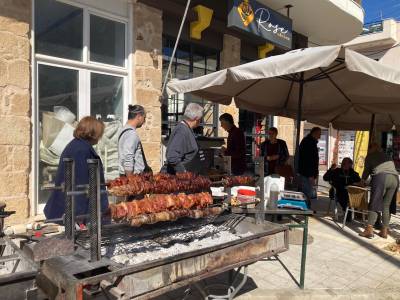 Σκηνικό Τσικνοπέμπτης και στη Μεσσηνία (βίντεο-φωτογραφίες)