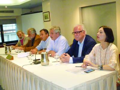 Δημοκρατική Συμπαράταξη: “Να φύγει αυτή η κυβέρνηση, γιατί είναι επικίνδυνη”