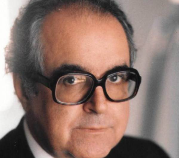 Πλήθος κόσμου στην κηδεία του Μεσσήνιου επιχειρηματία Χρ. Μανιατάκη