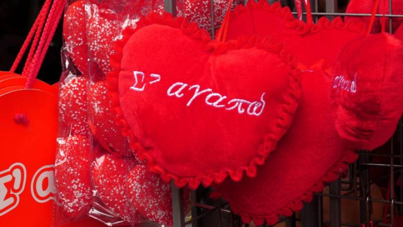 Αγίου Βαλεντίνου: «Stay in love», λένε οι ξενοδόχοι - Δημιουργούν ειδικά πακέτα ενόψει του τριημέρου
