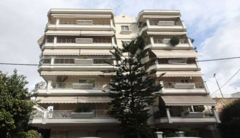 Μοσχάτο: Απαγχονισμό και άγριο ξυλοδαρμό έδειξε η νεκροτομή (βίντεο)